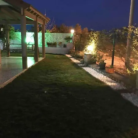 Luex Havuzlu Hotell *