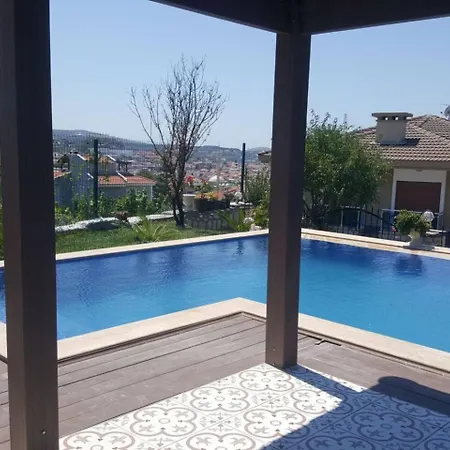 Luex Havuzlu Hotell *