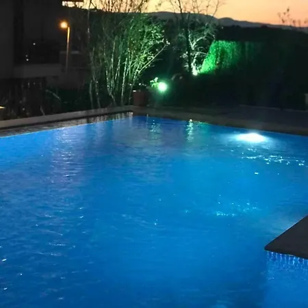 Hotell Luex Havuzlu Çeşme