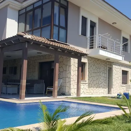 Luex Havuzlu Hotell